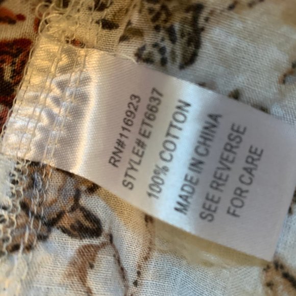 Perfect fall blouse! By Easel. - Picture 4 of 4